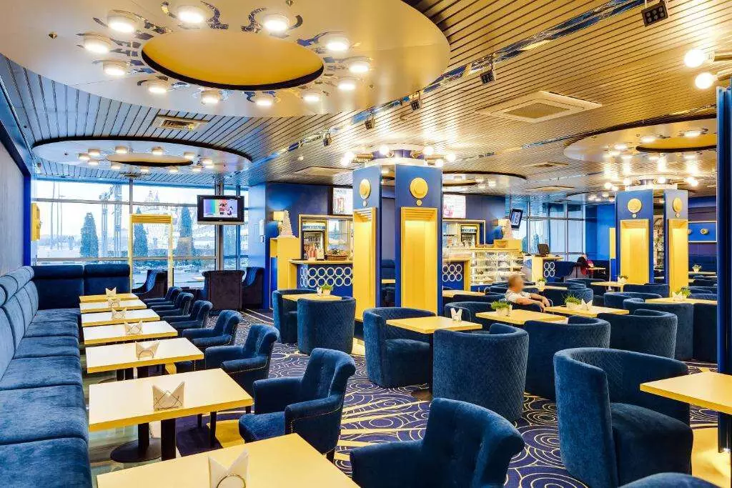 هتل وگا ایزمایلووو